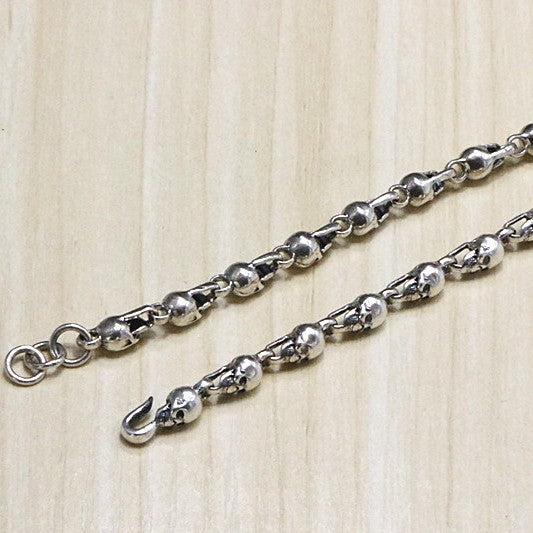 Men's Small Skull Chain in Sterling Silver – original detail of the skull links and hook closure