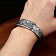 Men's Benedict Medallion Cuff in silver-tone Steel – original detail of the surface and opening