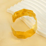 Men's Molten Hammered Cuff in gold-tone 18K Gold Plated Steel – inner view