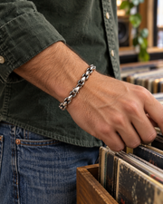 Men's Rounded Link Bracelet in 925 Sterling Silver – contextual scene, on wrist