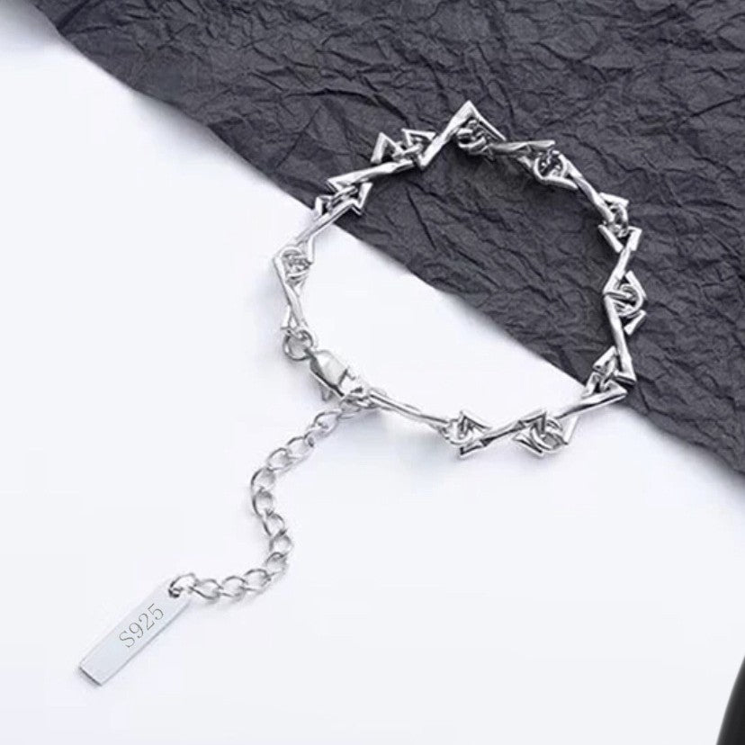 Men's Angular Spine Bracelet in 925 Sterling Silver – original detail