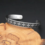 Men's Celtic Star Cuff in silver-tone Steel – original detail of the surface and opening