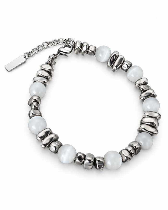 White Fold Bead Bracelet — product view